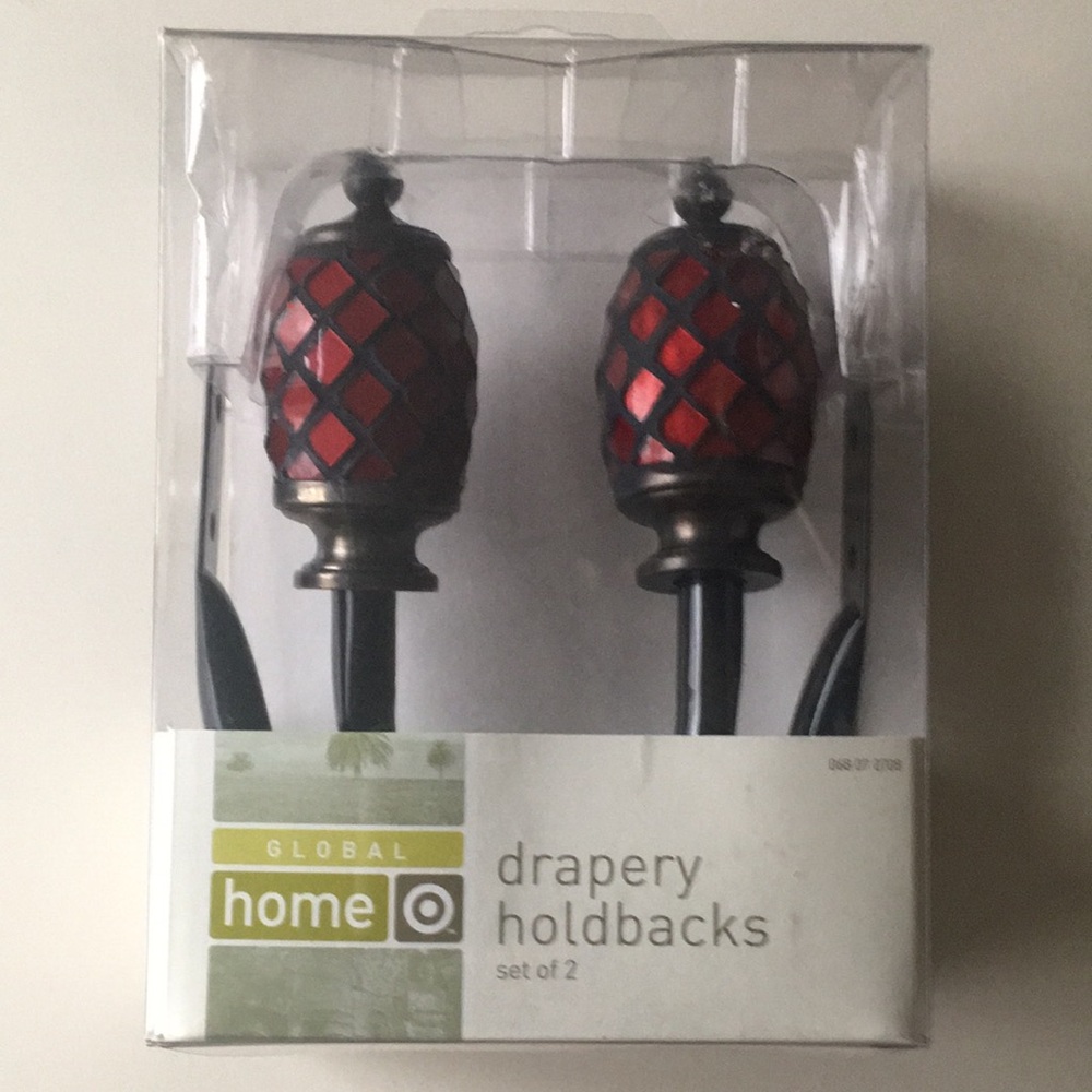 Drapery holdbacks